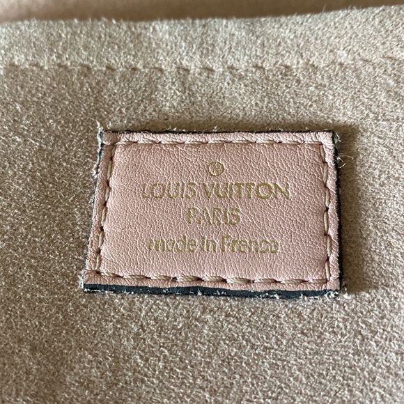 Louis Vuitton locky bb - Picture 11 of 16